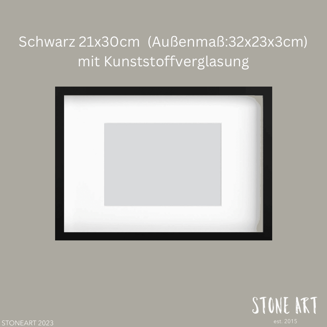 Schwarzer Bilderrahmen mit den Maßen 21x30cm (Außenmaß: 32x23x3cm) und Kunststoffverglasung, ideal für besondere Geschenkideen von Stoneart2015.