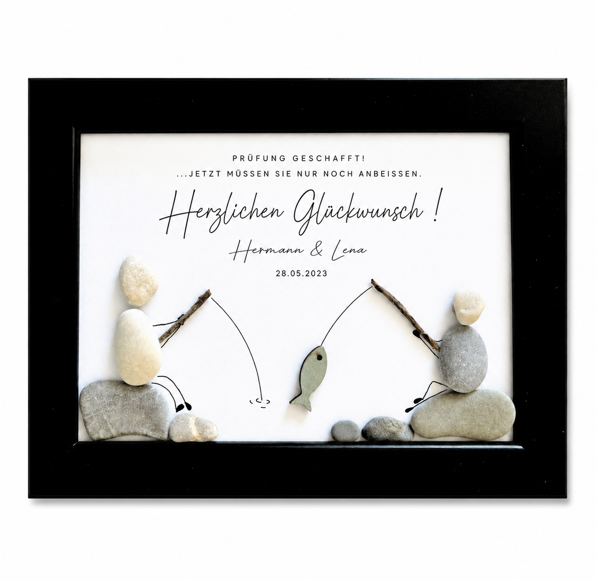 Kieselsteinbild Anglerprüfung bestanden – Geschenk für Angler, handgemachtes Steinbild