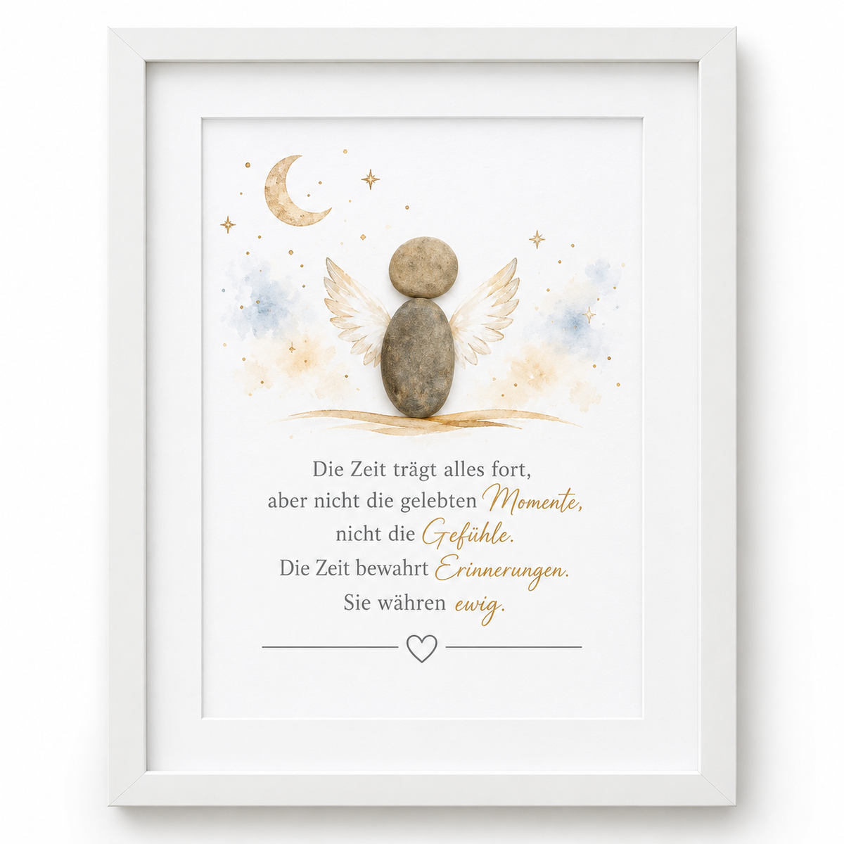Kieselsteinbild Steinengel mit Flügeln unter Mond und Sternen „Die Zeit trägt alles fort, aber nicht die gelebten Momente, nicht die Gefühle. Die Zeit bewahrt Erinnerungen. Sie währen ewig.“ – Trauergeschenk, handgemachtes Steinbild