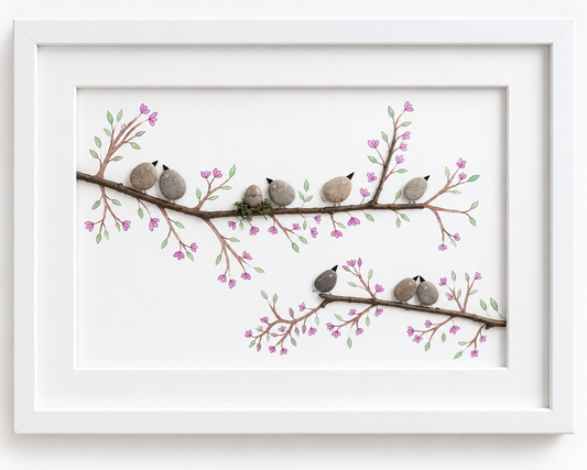 Kieselsteinbild Vogelfamilie am Frühlingszweig – Geschenk für Vogelliebhaber, handgemachtes Steinbild