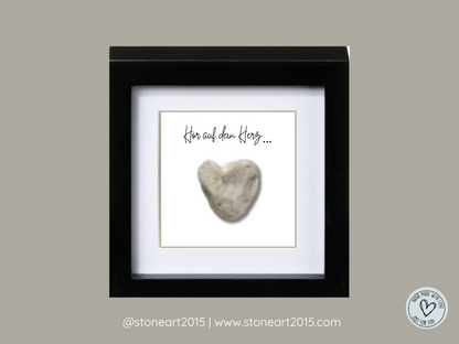 Handgemachtes Steinbild mit Spruch ‚Hör auf dein Herz‘ – Geschenk zur Inspiration & Motivation