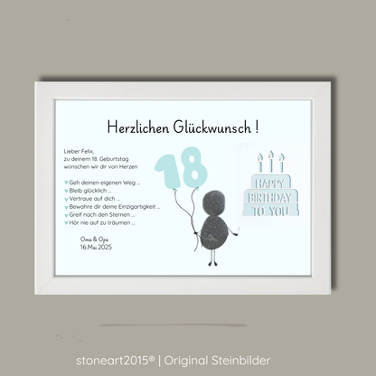 Personalisiertes Kieselsteinbild als Geldgeschenk zum Geburtstag Junge mit hellblauer Torte, Ballons und Steinmännchen, Jahreszahl wählbar