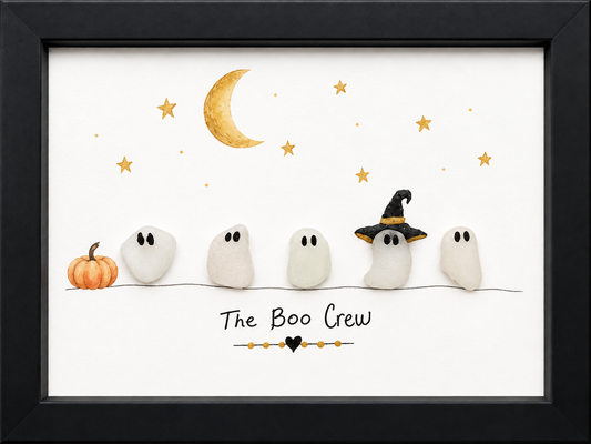 Kieselsteinbild The Boo Crew mit sechs Gespenstern und Mond – Halloween-Deko, handgemachtes Steinbild