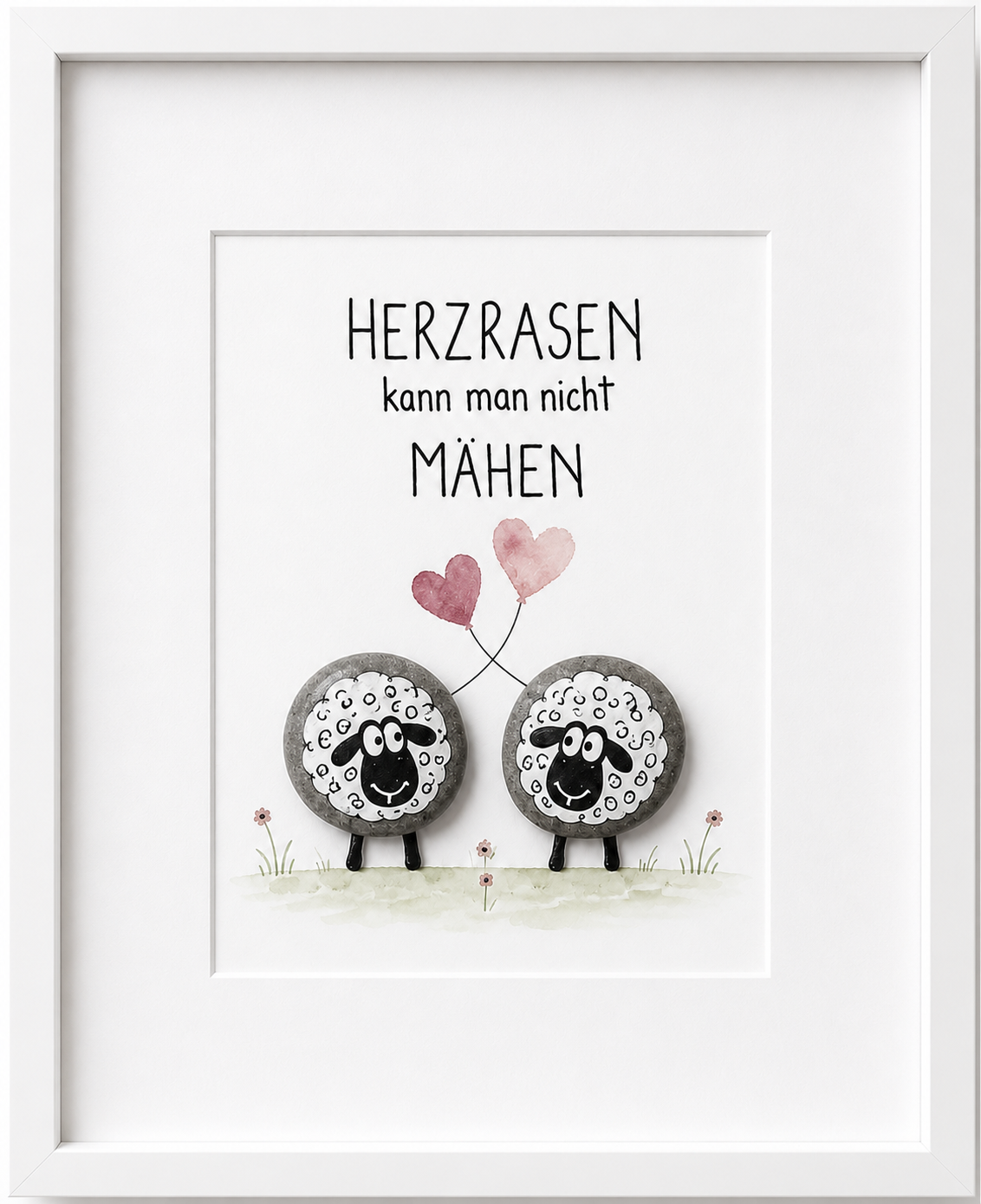 Kieselsteinbild Herzrasen kann man nicht mähen – witziges Liebesgeschenk mit Schäfchen, handgemachtes Steinbild