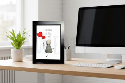 Steinbild Kollegin mit Herz gerahmt im Wohnzimmer – handgemachtes Abschiedsgeschenk für Kollegin