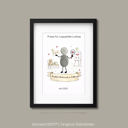 Handgemachtes Steinbild aus Naturkieseln als Geschenk zur Eröffnung einer Logopädie Praxis.