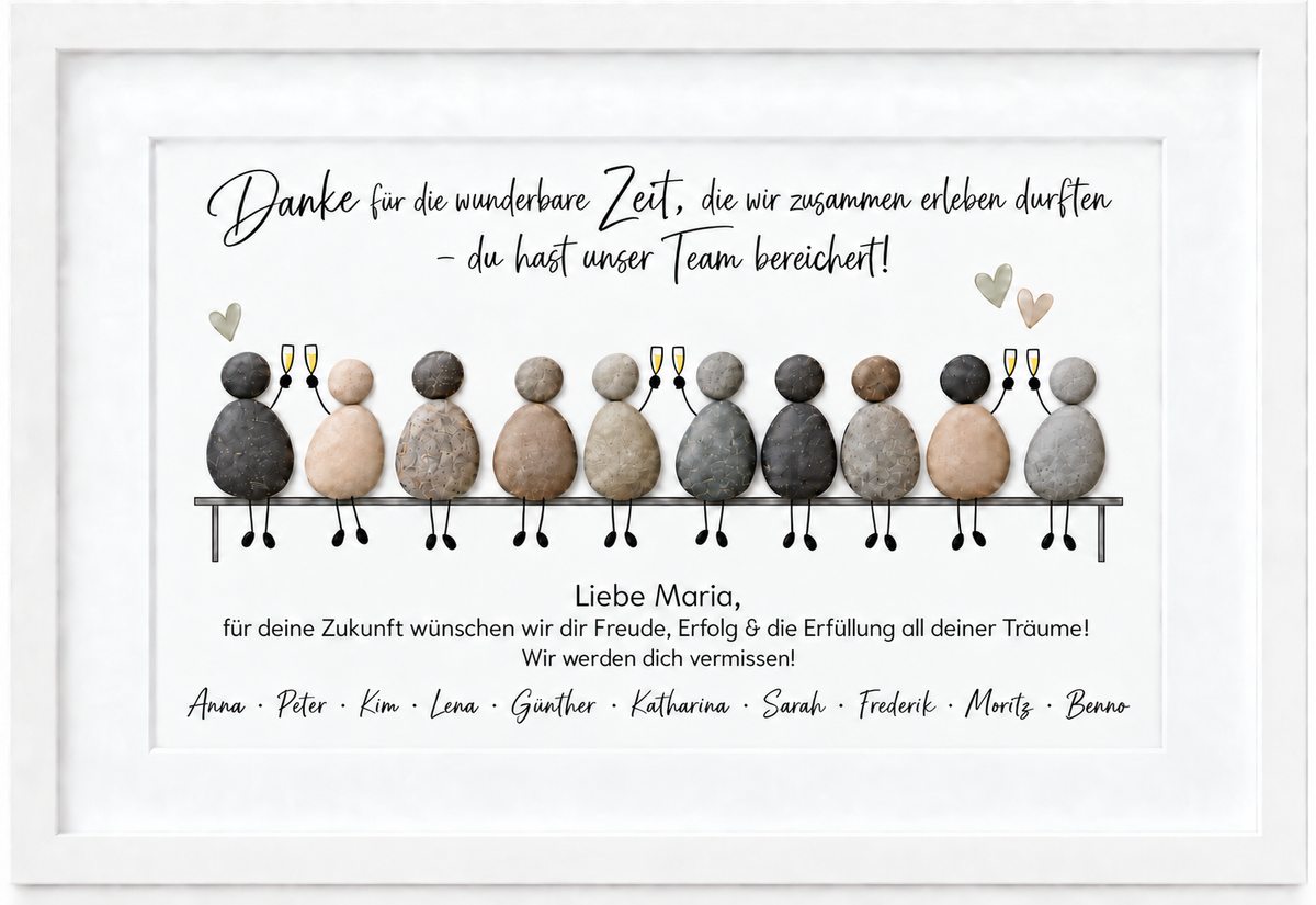 Kieselsteinbild zehn Steinfiguren nebeneinander auf einer Bank, anstoßend mit Sektgläsern, personalisierbar mit Empfänger- und Teamnamen „Danke für die wunderbare Zeit, die wir zusammen erleben durften – du hast unser Team bereichert! Wir werden dich vermissen!“ – personalisierbares Abschiedsgeschenk fürs Team, handgemachtes Steinbild