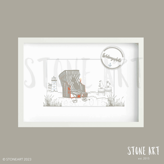 Handgemachtes maritimes Steinbild mit Strandkorb und Meer von Stoneart2015, verziert mit Natursteinen und einem individuellen Spruch. Perfekte Wanddeko für Nordsee- und Ostsee-Liebhaber.