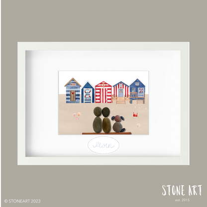 Maritimes Steinbild mit Strandhäuschen und Schriftzug „Moin“ – handgemachte Küsten-Deko.