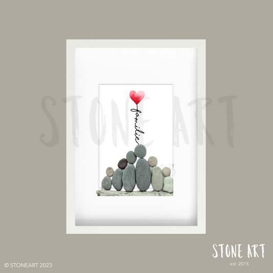 Steinbild mit Familie und Herzluftballon – handgemachtes Geschenk für Eltern, Großeltern oder zum Einzug.
