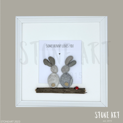 TIER22-Steinbild-Some bunny loves you