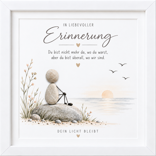 Kieselsteinbild Steinfigur am Meer bei Sonnenuntergang „In liebevoller Erinnerung – Du bist nicht mehr da, wo du warst, aber du bist überall, wo wir sind. Dein Licht bleibt." – Trauergeschenk, handgemachtes Steinbild