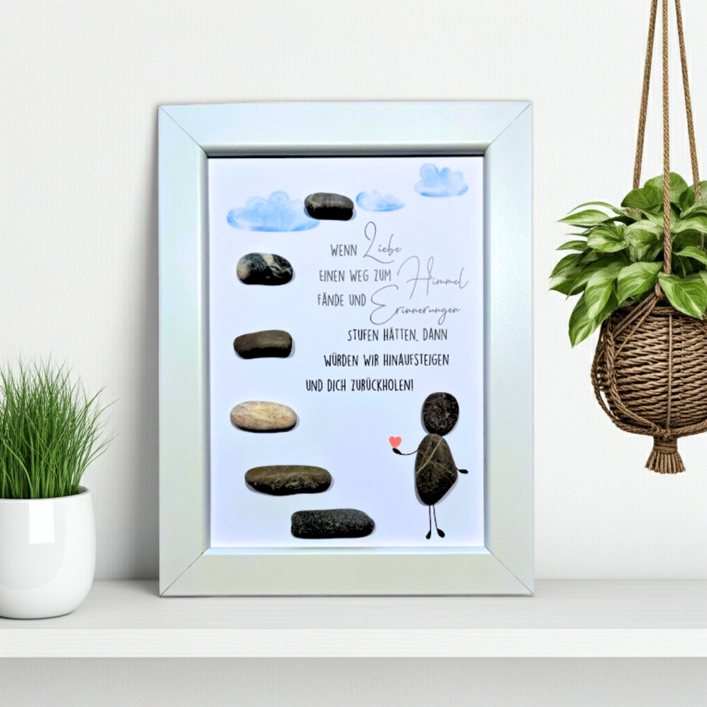 Trauer Steinbild mit Himmelsmotiv dekoriert im Wohnraum