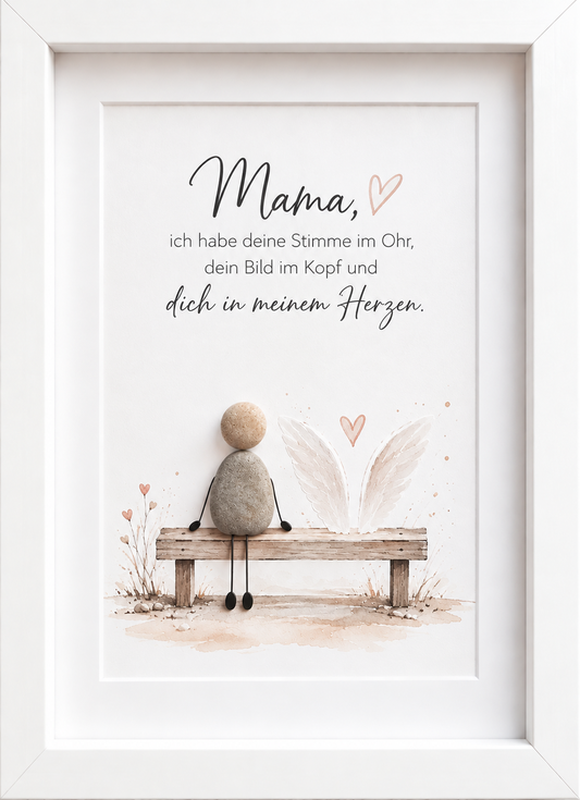 Kieselsteinbild Steinfigur mit Treibholz und Engelsflügeln „Mama, ich habe deine Stimme im Ohr.“ – Trauergeschenk, handgemachtes Steinbild