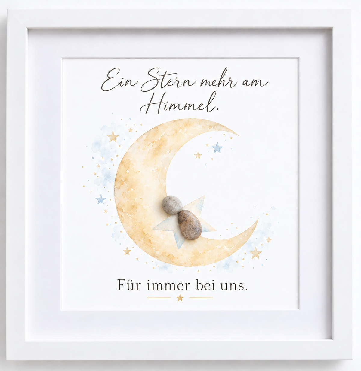 Kieselsteinbild zwei Kieselsteine auf einem Stern am Mond mit Sternenhimmel „Ein Stern mehr am Himmel. Für immer bei uns.“ – Trauergeschenk Sternenkind, handgemachtes Steinbild