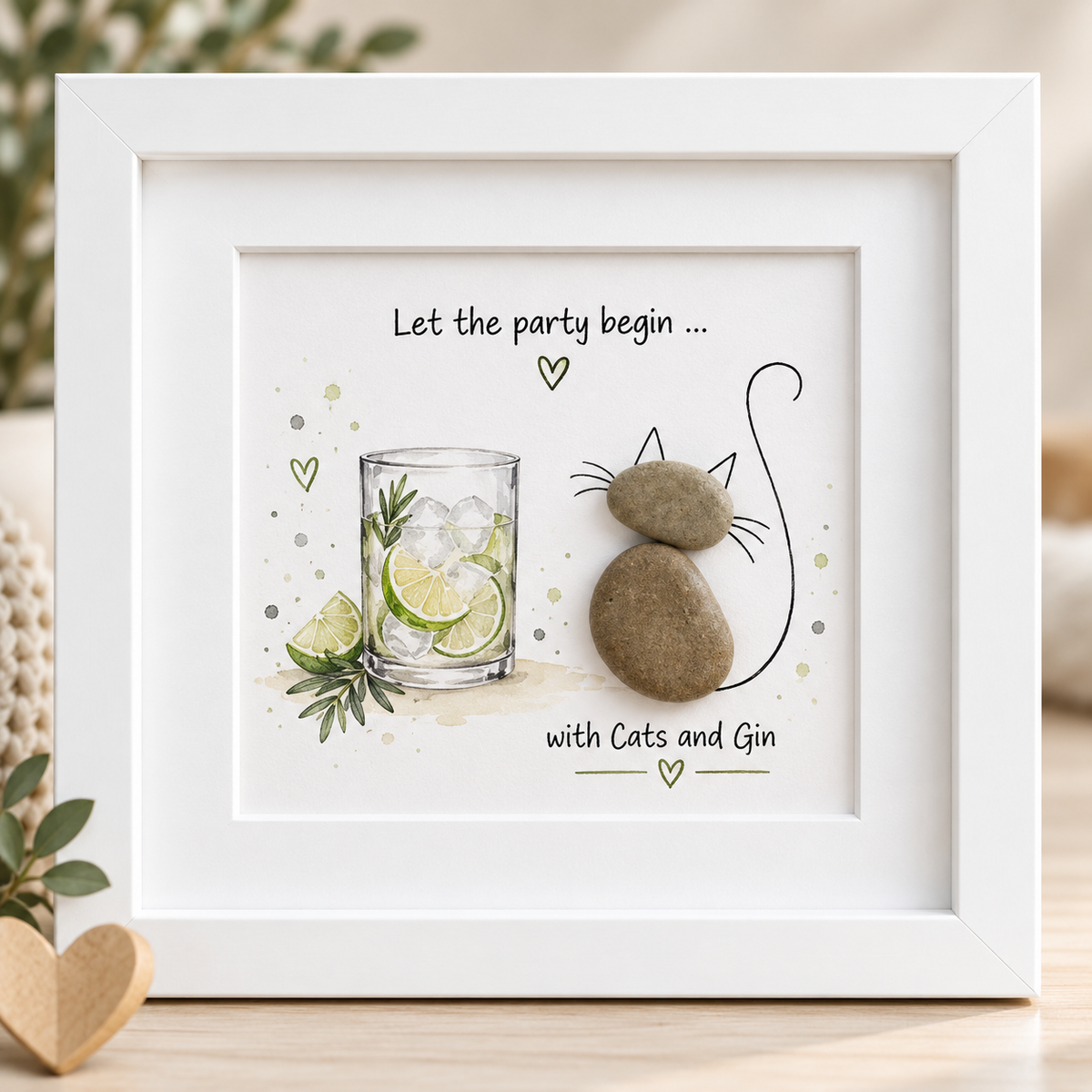Kieselsteinbild Katze aus Kieselsteinen neben Gin-Glas mit Limette „Let the party begin ... with Cats and Gin.“ – Geschenk für Katzen- und Gin-Fans, handgemachtes Steinbild
