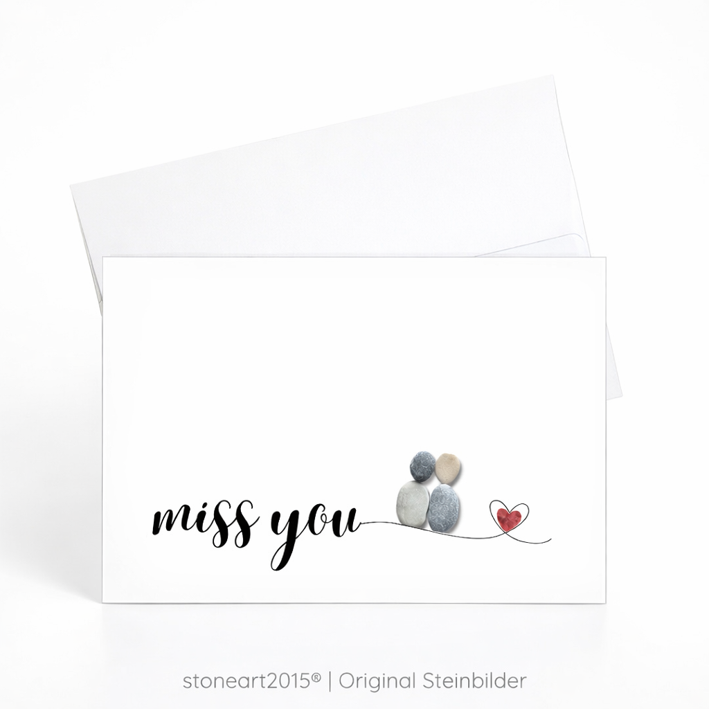 Handgemachte weiße Klappkarte im Querformat mit Kieselstein-Paar und rotem Herz, Schriftzug „miss you“ – Karte für Liebe, Freundschaft und Fernbeziehung, Grußkarte mit Umschlag