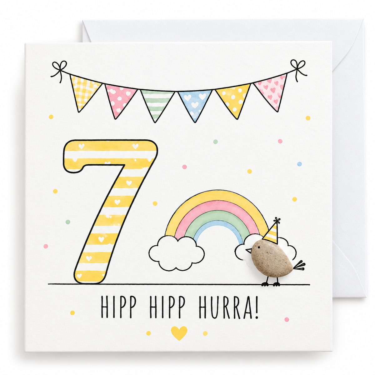 Handgemachte Klappkarte zum 7. Geburtstag mit Kieselstein-Vogel, Regenbogen und Wolken, gelbe Zahl 7, Spruch „Hipp hipp hurra!“ – Geburtstagskarte 10x10 cm mit Umschlag