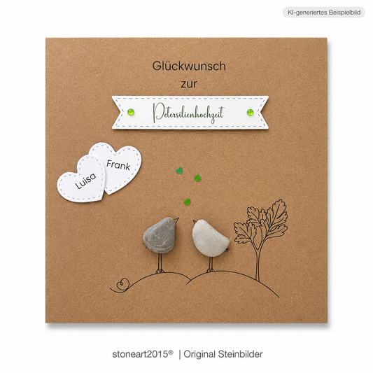 Handgemachte Kraftpapier-Klappkarte mit zwei Kieselstein-Vögeln, Petersilienbaum, grünen Herzen und Namensherzen, Banner „Glückwunsch zur Petersilienhochzeit“ – Karte zum 12,5. Hochzeitstag, personalisiert mit Namen