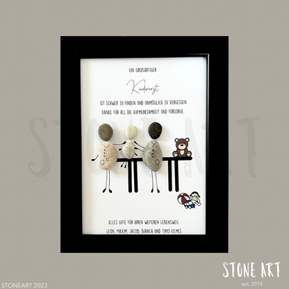 Handgemachtes Steinbild mit dem Spruch „Ein großartiger Kinderarzt“ – liebevolles Dankeschön für Arztpraxis, Behandlung oder Abschied.