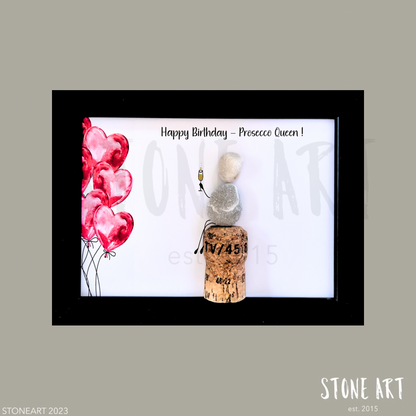 Handgemachtes Steinbild mit dem Spruch Happy Birthday Prosecco Queen – lustiges Geschenk für Sektliebhaberinnen