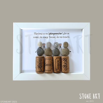 Handgemachtes Steinbild mit dem Spruch „Manchmal ist mit Lieblingsmenschen Wein zu trinken...“ – liebevolles Geschenk für Freund:innen & Genießer:innen.
