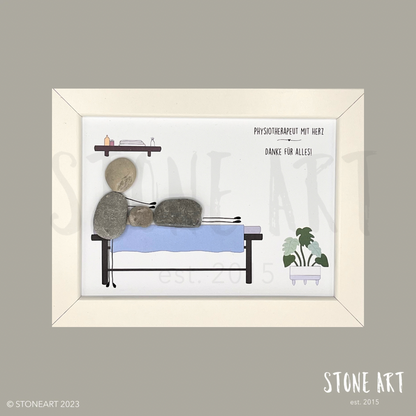 Handgefertigtes Steinbild mit der Aufschrift „Physiotherapeut“ – kreatives Geschenk für Praxis, Abschluss oder als Dankeschön.