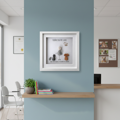 Steinbild Tierarzt gerahmt an Praxiswand – handgemachtes Geschenk als Dankeschön für Tierärzte