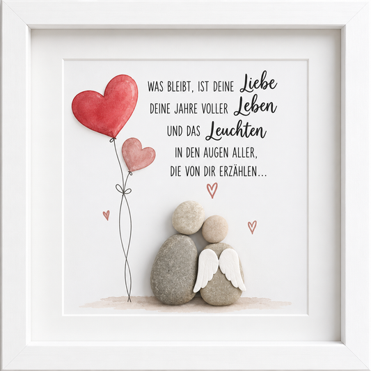 Kieselsteinbild Paar mit Engelsflügeln und Herzluftballons „Was bleibt, ist deine Liebe" – Trauergeschenk, handgemachtes Steinbild